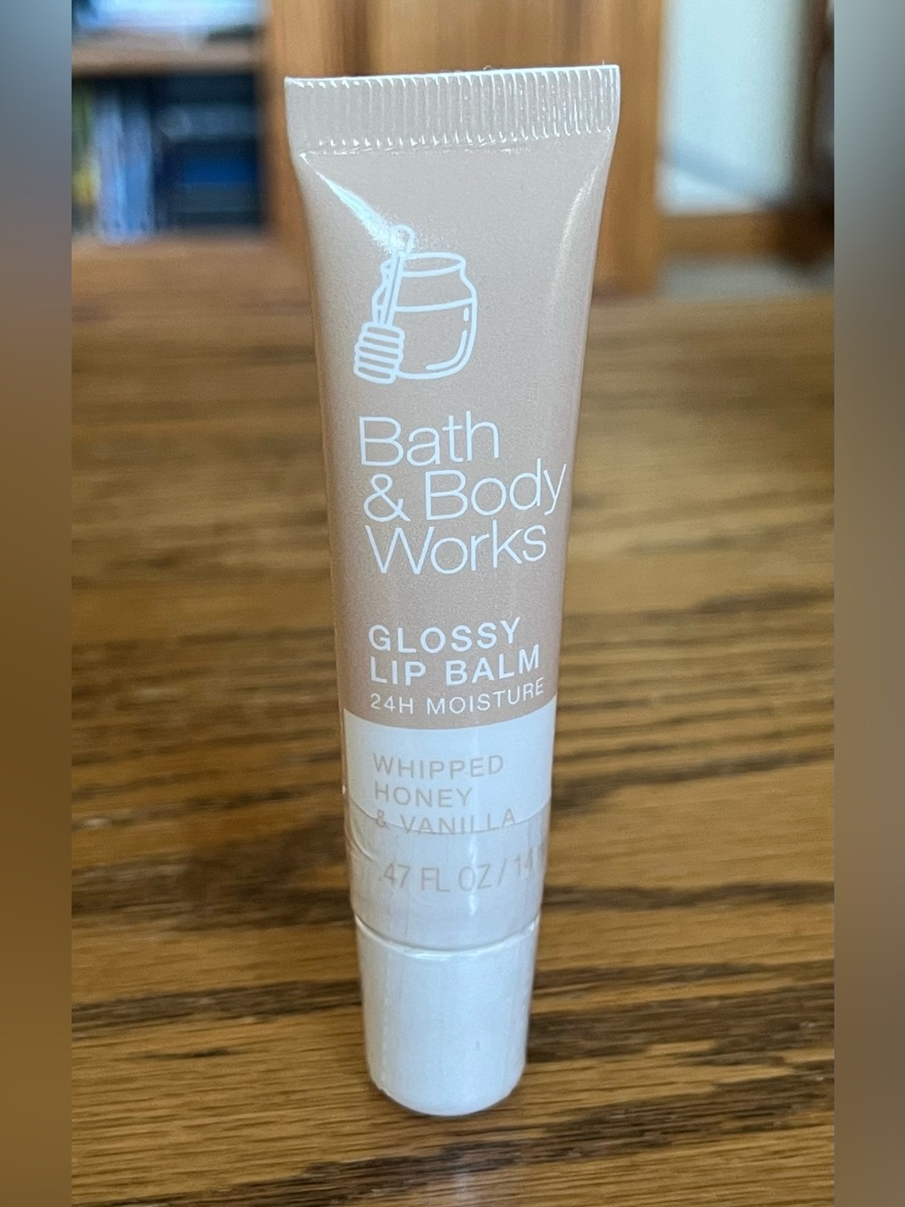 Bath & Body Works Whipped Honey & Vanilla Body Lotion and Glossy Lip Balm - Picture 7 of 10